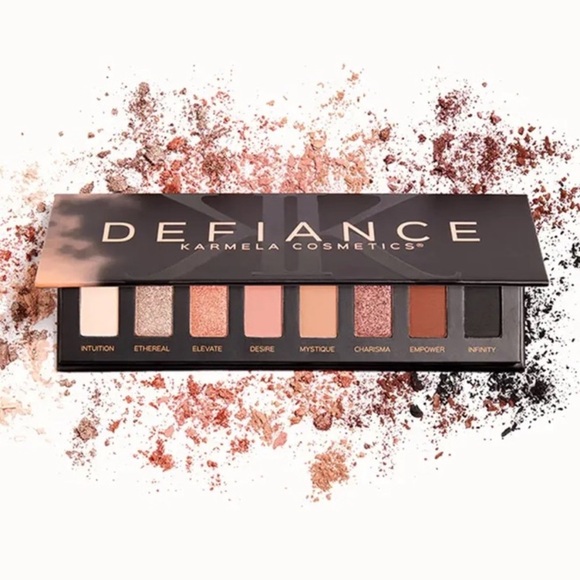 🦄 4/$20 KARMELA COSMETICS Defiance Eyeshadow Palette - Picture 1 of 3